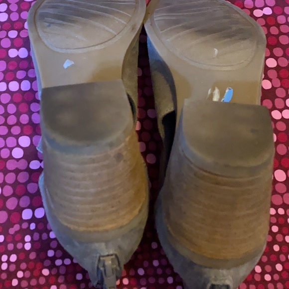 Carlos Santana open toe shoes/ankle booties. - Picture 5 of 9